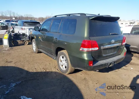 2011 Toyota Land Cruiser V8 (A6) из США, поврежденный, VIN JTMHY7AJ4B5011231